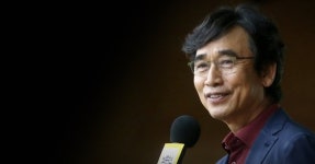 조국 수사가 위헌적 쿠데타? 시민단체에 고발당한 유시민
