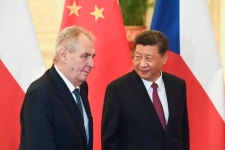 베이징과 자매결연 파기한 프라하, 왜?