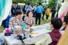 10월이면 춘천에 사람이 몰린다…상상이 현실 되는 페스티벌