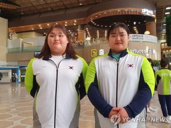‘제2의 장미란’ 이선미·박혜정, 평양 역도대회서 금