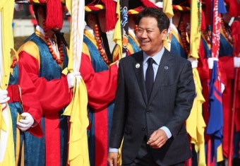 박지원 “민주당 핵심들, 임종석 성동갑 출마했으면 한다”