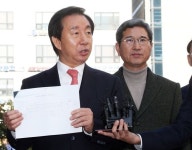 김성태의 영수증 반격…이석채와 일식집 회동, 2009년이었다