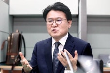 [단독]‘靑 하명 수사 의혹’ 울산 경찰 10여명, 檢 출석 거부