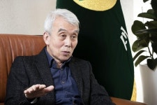 운동권 원로 만나는 안철수…연휴에도 '반문' 행보