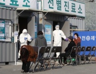 또 무더기 확진자 나온 대구…“신천지 396명 연락 안 돼”