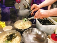 [아재의 식당] 4 가성비 짱 2500원 칼국수 고향집