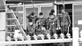 코로나에 군부대도 비상···말년 병장 휴가 나가면 그대로 전역