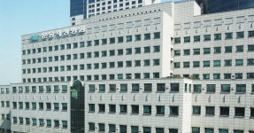 [속보] 분당제생병원 확진자 1명 사망…부인은 격리 치료중