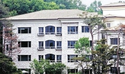 [안장원의 부동산노트] 공시가 69억 트라움하우스 5차, 주민만 아는 5.5㎡ 기도실?