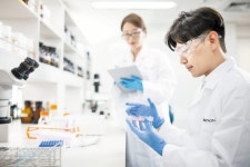 [제약&바이오] 바이오·케미컬 분야 양 날개 삼아 글로벌 종합 생명공학기업 도약