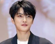 김재중 코로나 감염, 만우절 농담…경각심 새기자는 의미[전문]