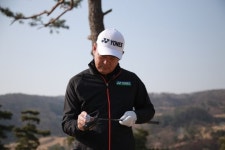 “많이 배우고 성공한 남성이 골프 더 어려워” 레슨의 신 임진한 인터뷰