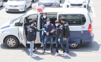 350 건너 '보트 밀입국' 1명 검거···5년전 추방당한 중국인