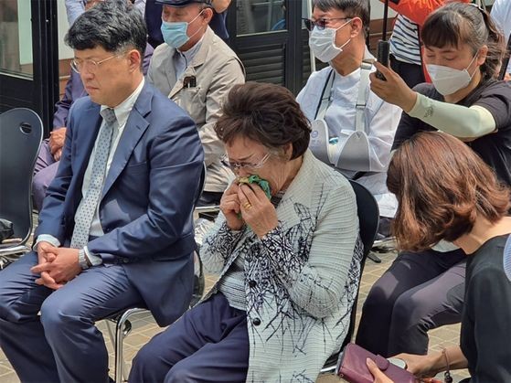 이용수 할머니, 다음 대통령에게 위안부 문제 해결 간절히 부탁