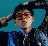 제니처럼, 지코처럼…올여름엔 말간 틴트 선글라스에 안경줄 껴야