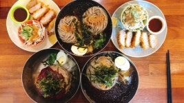 [아재의 식당] 막국수와 돈까스가 세트, 이 조합이 맛있는 이유