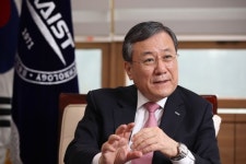 변호사신성철법률사무소 | 정부가 고발한 신성철 KAIST 총장, 검찰서 "불기소" 통보