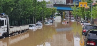 [속보] 광주 월곡천교 침수…광주역 열차운행 전면 중단