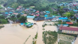 용담댐 물 찔끔→돌연 1000t 방류로 쑥대밭···주민들 분노 폭발