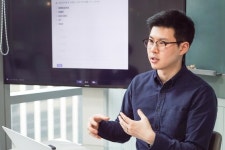 [폴인인사이트]열에 아홉은 포기하는 코딩 공부… 원격으로 직장인 3만명에 코딩 가르친 엘리스의 비결은