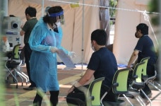 n차 감염 지속 부산에서 광화문 집회 참석자, 중·고생 등 8명 확진