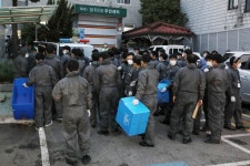 [속보] 경찰, 사랑제일교회 압수수색…교인 명단 확보 시도