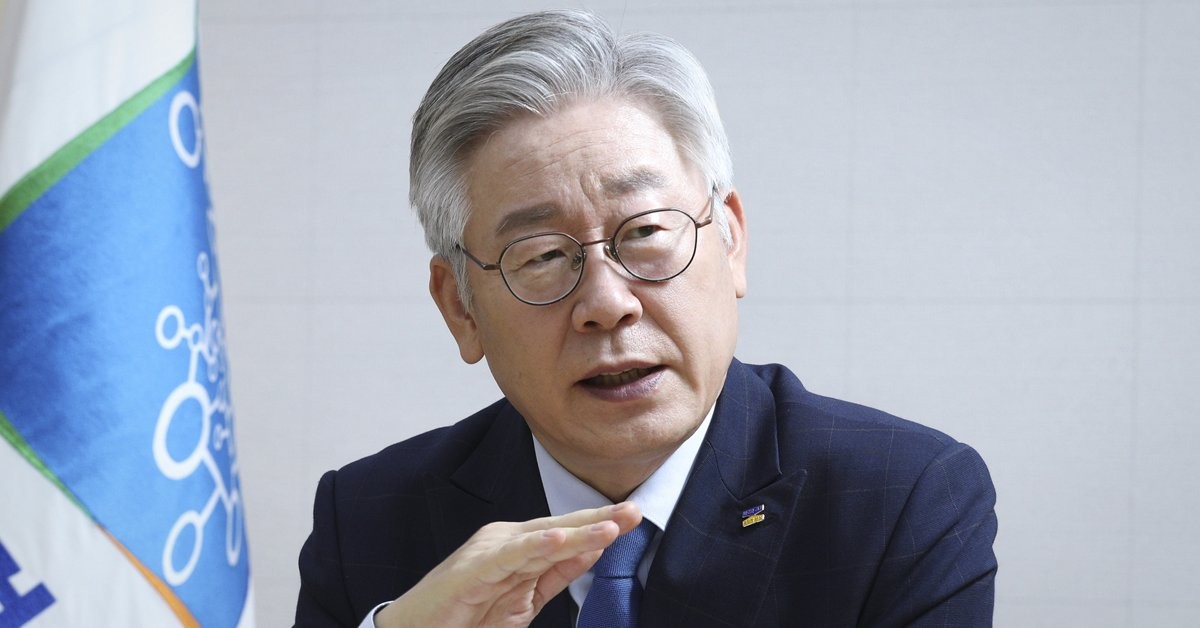 한일 협력 강화, 이재명 대통령과 스가 요시히데 전 총리가 만나 미래 협력 논의