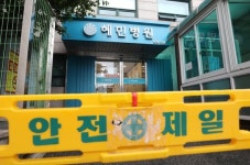 ‘숨진 이후 확진’ 벌써 19명째···수치로 확인된 노인 감염 경보