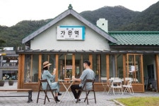 고개 위로 알프스 뺨치는 절경···온몸으로 문경 즐기는 방법