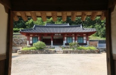 “안중근이 거기서 왜 나와”…정치권이 유독 위인 집착하는 이유