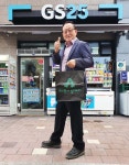 편의점 ‘도보 배달’ 경쟁 불붙었다…GS25 이어 CU도 도입