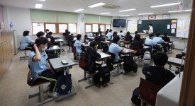 등교수업 늘리려 오전반·오후반? 찬반 갈리는 맞벌이·외벌이