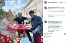 [단독] 매니저 없이 한국행…유연석과 로맨스 찍는 본드걸 스타