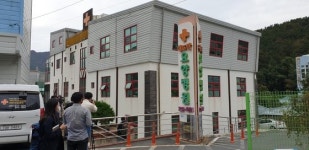 52명 확진 쏟아진 요양병원도 그 동네…부산 만덕동에 무슨일
