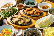 [일일오끼] 살살 녹는 풍천장어, 조개의 여왕 백합···선운사 단풍도 식후경