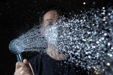 배우 남궁원도 매주 몸 맡겼다, 월1200만원 벌던 때밀이 전설