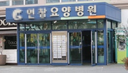 3층서만 확진자 나오던 부산 인창요양병원, 8~9층 추가 집단감염