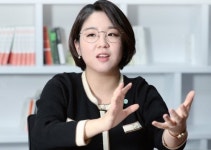 [월간중앙] 릴레이 인터뷰(2) 소수정당 초선의원 3인, 의회주의를 말한다 - 용혜인 기본소득당 의원의 여의도 생존법’