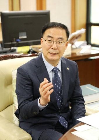 김세환 중앙선관위 사무총장 “관외 사전투표함 CCTV도 공개 검토”