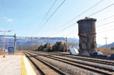 기차역이 동네 지명을 바꿨다?...삼랑진역에 얽힌 사연은