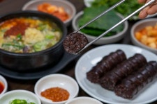 하루 다섯끼로도 모자라다, 푸짐해서 더 화려한 전주 밥상