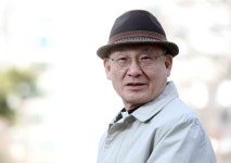 [백성호의 현문우답] 윤종모 주교 ”미래 살아남을 종교 뭘까…‘목마른 사슴’의 힌트“