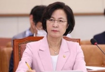추미애 임은정 검사의 사건 돌려줘야…검찰총장 지휘권 남용