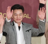 아이오닉5 덕에 두올 상한가 친날, 이서진 1억대 주식 팔았다