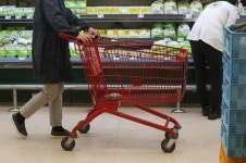 소주성 밀어붙였지만, 文정부 내내 굳게 닫힌 가계 지갑