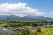 지리산이 끓인 돼지족탕, 섬진강이 빚은 다슬기 수제비