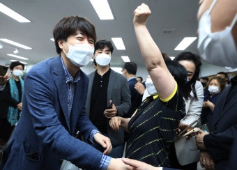 화보)보수정당 사상 첫 30대 대표 선출 … 이준석 국민의힘 대표의 지난 10년