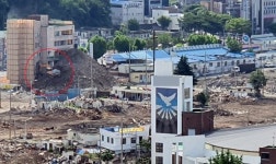 반월건설기계토성산업 | [단독]붕괴날 작업한 굴착기 기사 "마음 아프지만···나도 억울"