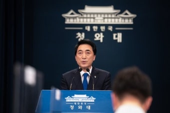 이게 대한민국 위상? 남아공 대통령 잘라낸 G7 사진 논란