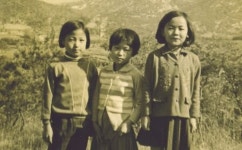 담임 폭력에 교실 박차고 나간 12살 소녀…사진 속 추미애